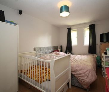Gatenby, Werrington, Peterborough - Photo 5