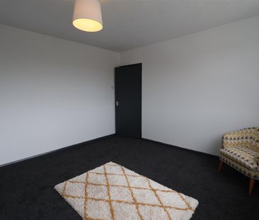 Mason Road, Redditch - Photo 2