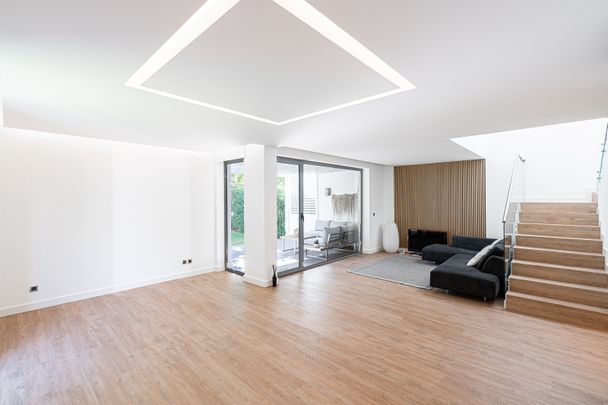 MORADIA T3 COM PISCINA, JARDIM E GARAGEM NA AROEIRA - Photo 1