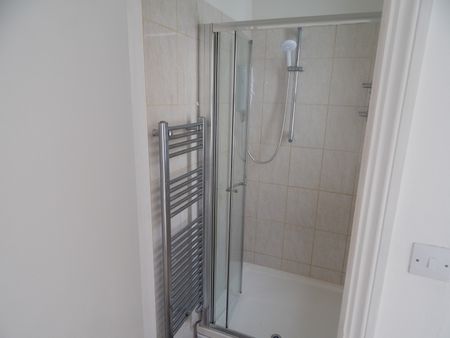 1 bedroom apartment to rent Cavendish Place, Eastbourne, East Sussex, BN21 - Photo 3