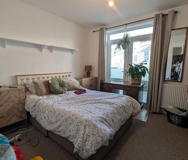 2 bedroom flat to rent - Photo 6