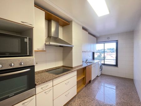 T3 para arrendar em condomínio com localização privilegiada junto Praça de Espanha, Sete Rios, Campolide. - Photo 3