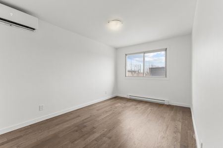 8289 Rue Lefebvre, H8N 2B2, H8N 2B2, Montréal - Photo 2