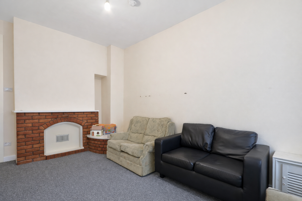 2 bedroom house to rent - Photo 1