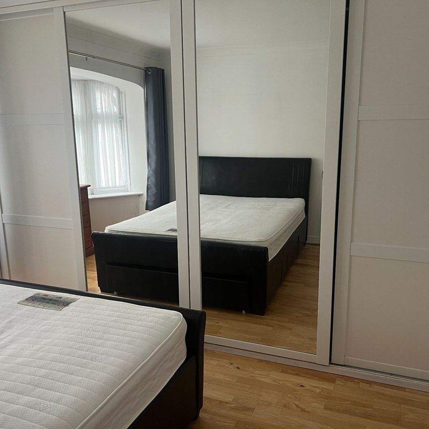 Room in a Shared House, Ferncroft Avenue, N12 - Photo 1