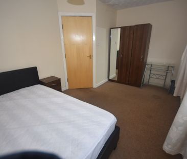 Chorlton Road, Hulme, Manchester. M15 4AU. - Photo 4