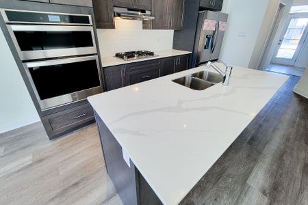 For Lease - 31 Turnbull Drive, Brantford, Ontario - Photo 3