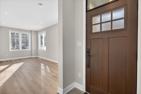 For Lease - 361 Queen Street Unit# Unit 2, Newmarket, Ontario - Photo 3