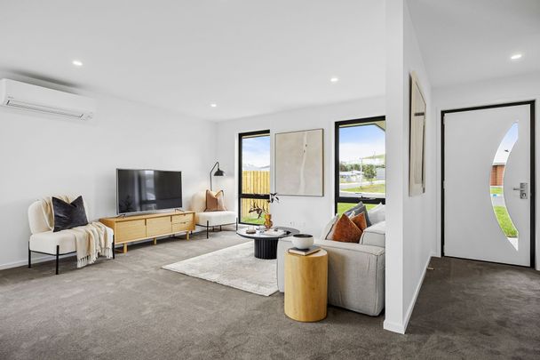 Newly Built Modern Home in Bagdad - Photo 1