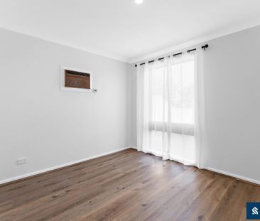 4 Bedroom 2 Bathroom in Parkwood - Photo 5