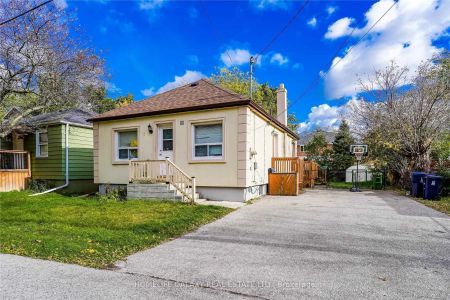 Detached Home For Lease | E8430244 - Photo 2