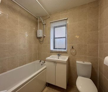 2 bedroom maisonette to rent - Photo 3