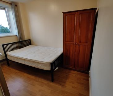 Room in a Shared Flat, Hathway House, SE15 - Photo 1