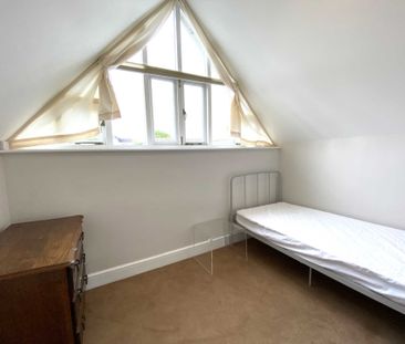 Heritage Court, Canterbury - Photo 2