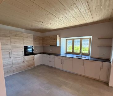 A louer, magnifique logement de 3.5 pièces dans une ferme rénovée - Photo 2