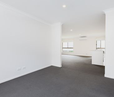 14 Vulture Street, Ellalong NSW 2325 - House For Rent | Domain - Photo 6
