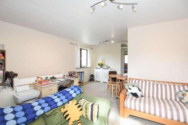 Manor Road, Witney, OX28 - Photo 1