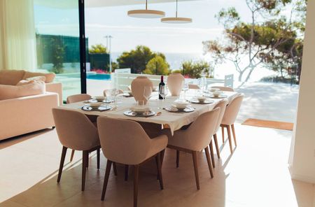 Luxury 5 bedroom Detached House for rent in Santa Eulària des Riu, Balearic Islands - Photo 4