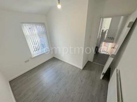 5 bedroom semi-detached house to rent - Photo 3