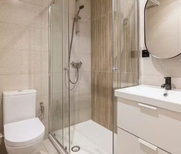 Carrer del Consell de Cent, Barcelona, Catalonia 08011 - Photo 3