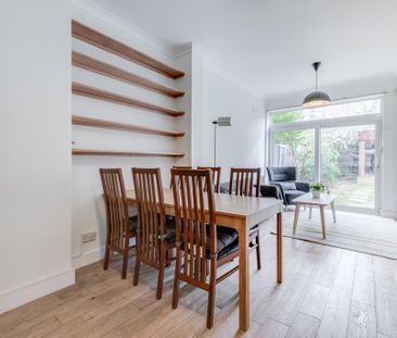 3 bedroom flat to rent - Photo 3