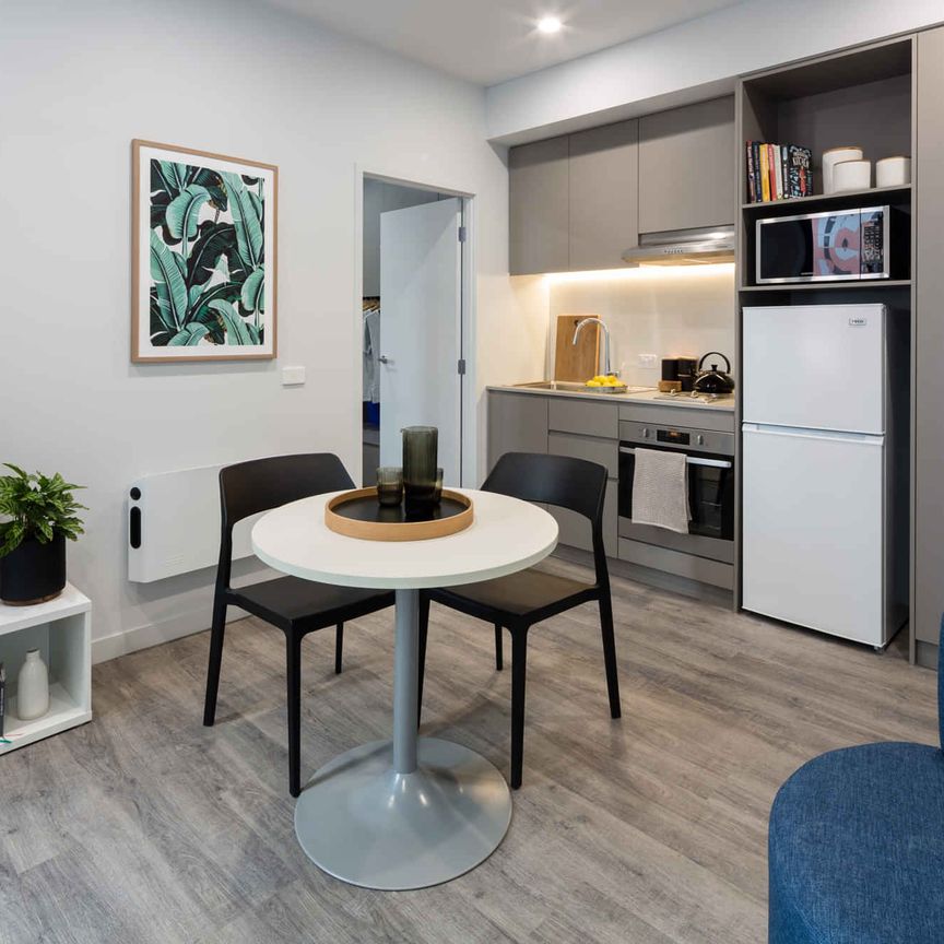 1 Bedroom Apartment - Photo 1