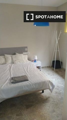 valencia, Valencian Community 46002 - Photo 2