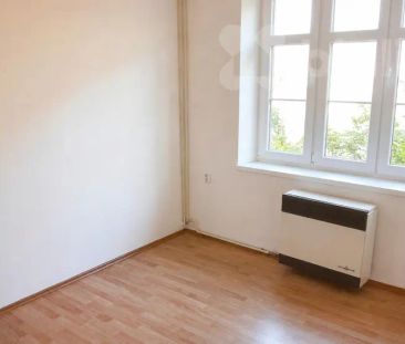 Pronájem bytu 1+1 Dvůr Králové Nábřeží - Photo 1