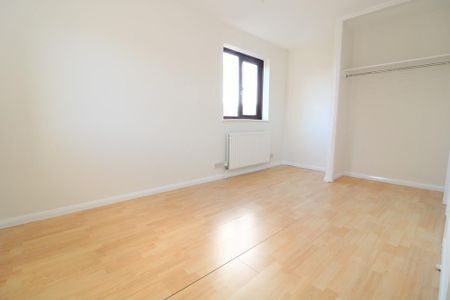 1 bedroom semi-detached house to rent - Photo 4