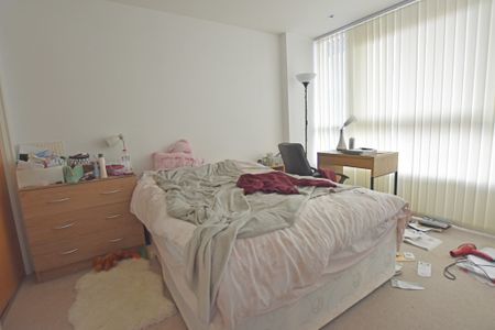 2 Bedroom Apartment - Photo 5