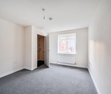 2 bedroom semi-detached house to rent - Photo 2