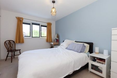 River View, Kennington - Photo 3