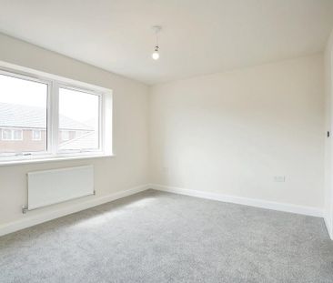 4 bedroom end of terrace house to rent - Photo 6