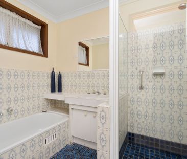 Charming 2-Bedroom Villa in Prime Location - Photo 6