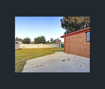 Quiet Brookdale Outlook - Photo 6