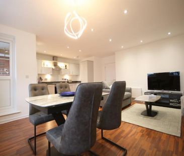 2 Bedroom Apartment To Let - Photo 4