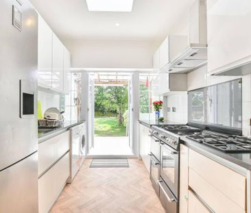 3 bedroom maisonette to rent - Photo 6