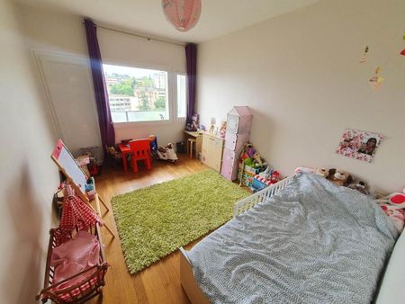Location Appartement 4 pièces 75m² CHAMALIERES 63400 - Photo 4