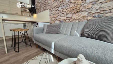 Pronájem krásného a útulného 2+kk, 48 m - Fotografie 3