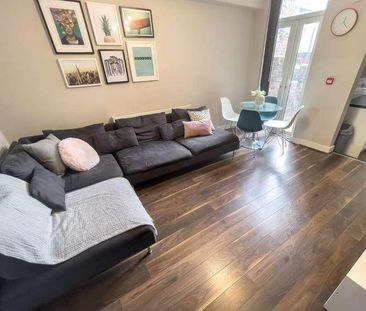 Malvern Road, L6 - Photo 1