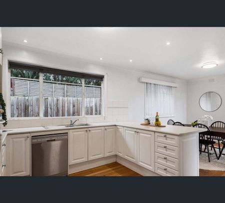 17 Morris Street, Doncaster, Vic 3108 - Photo 4