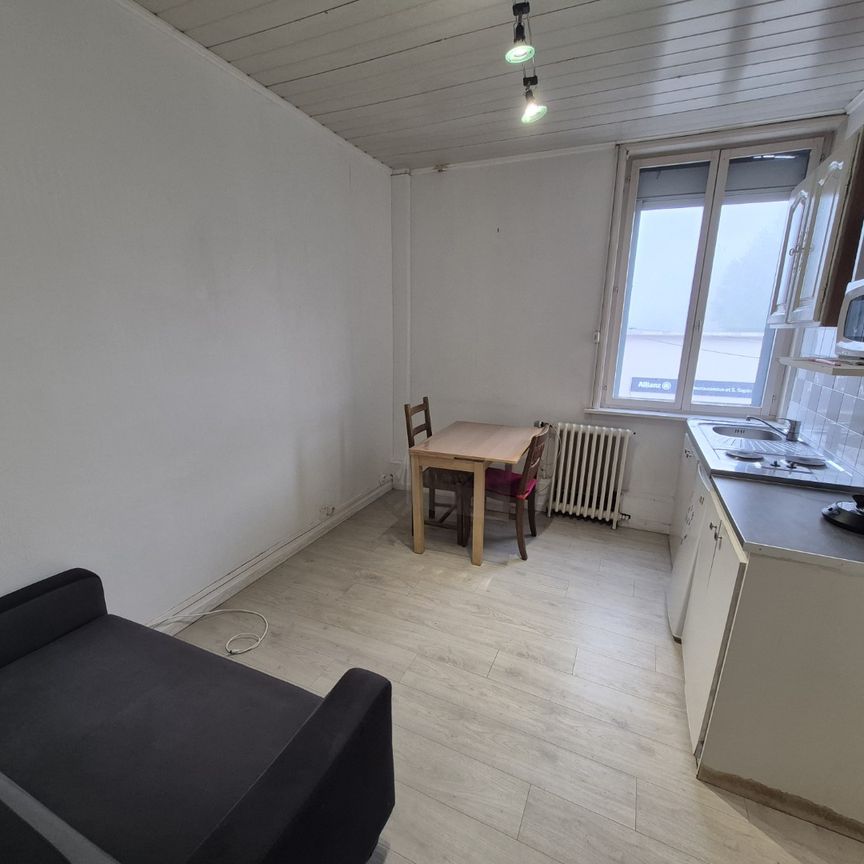 Location Appartement 2 pièces 26m² PECQUENCOURT 59146 - Photo 1