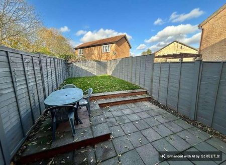 Groombridge, Kents Hill, MK7 - Photo 2