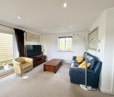 3 bedroom detached house to rent - Photo 2