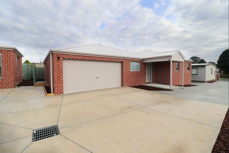 2/1 Whitta Street, Sebastopol - Photo 3