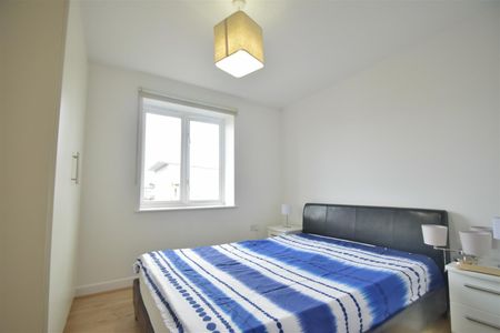 Jefferson House, Park Lodge Avenue, West Drayton, UB7 - Photo 5