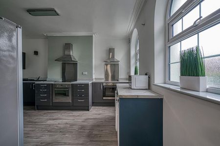 1 bedroom in a house share to rent - Photo 5