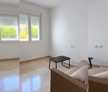 Room in a shared apartment for rent in Malaga, bills included, smok... - Foto 2