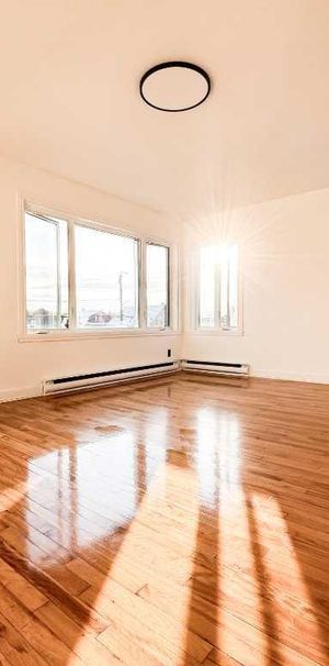 À LOUER – 5 1/2 rénové à Beauharnois – 1850 $ / mois – Disponible 1er juin - Photo 1
