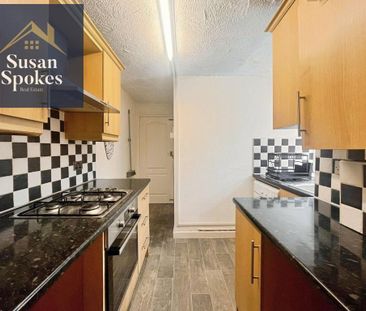 3 bedroom flat to rent - Photo 4